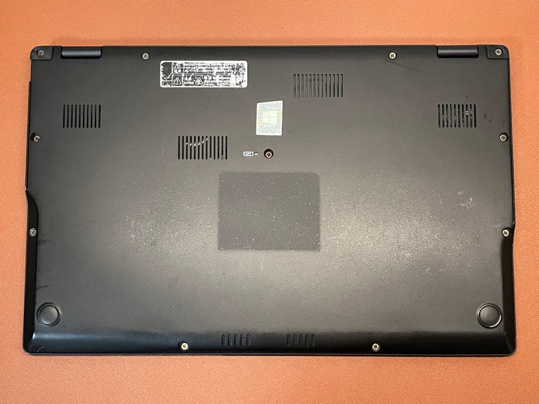 ジャンク LIFEBOOK U9311 i5-1145G7 8G 256GB