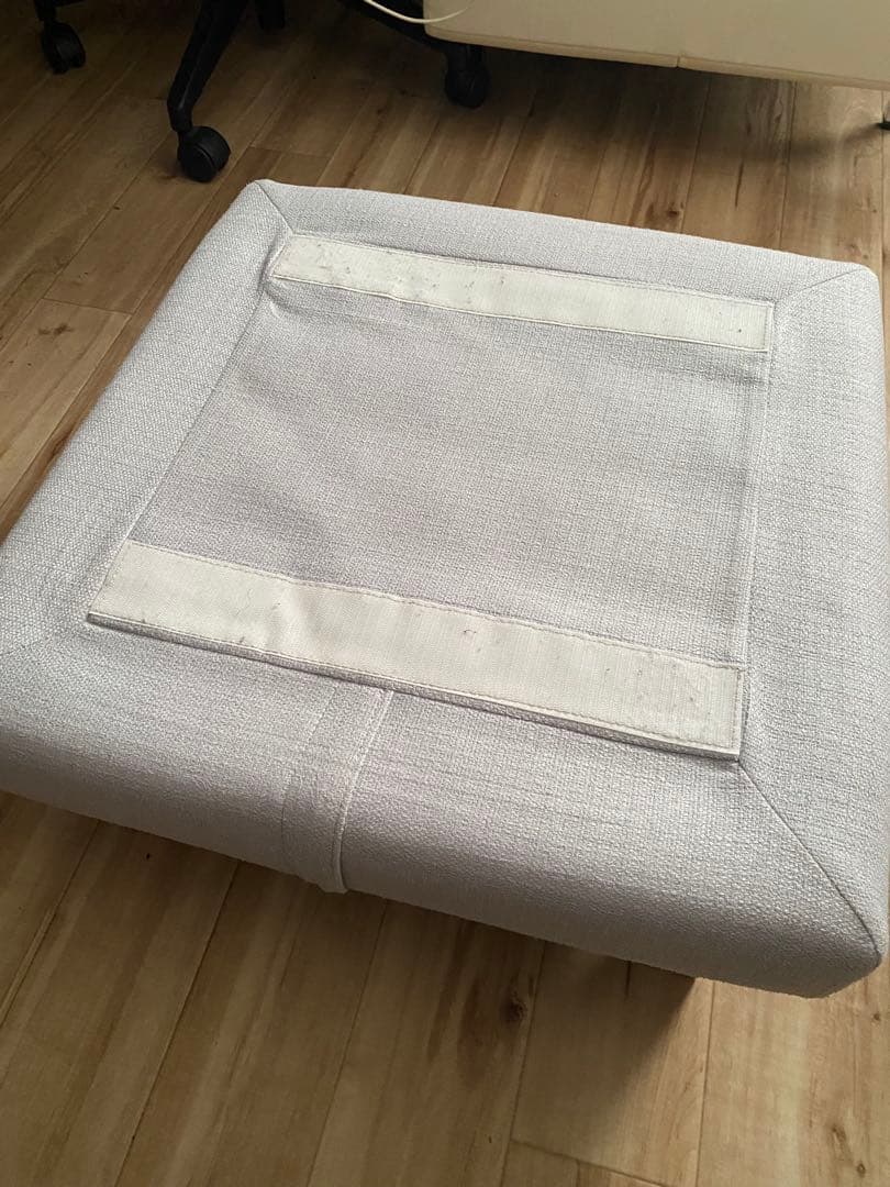 モモナチュラル オットマン