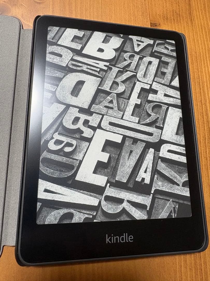 ほぼ未使用 Kindle Paperwhite 第12世代 純正カバー付き