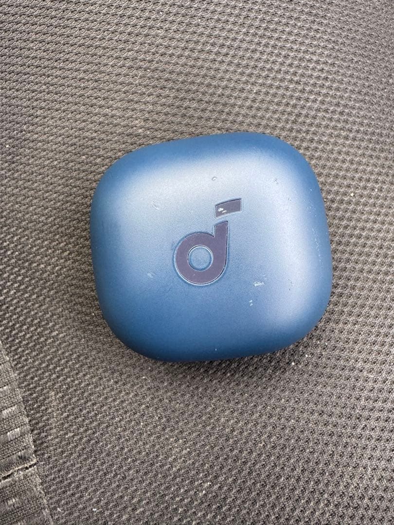 ネイビー ワイヤレスイヤホン 充電ケース付き