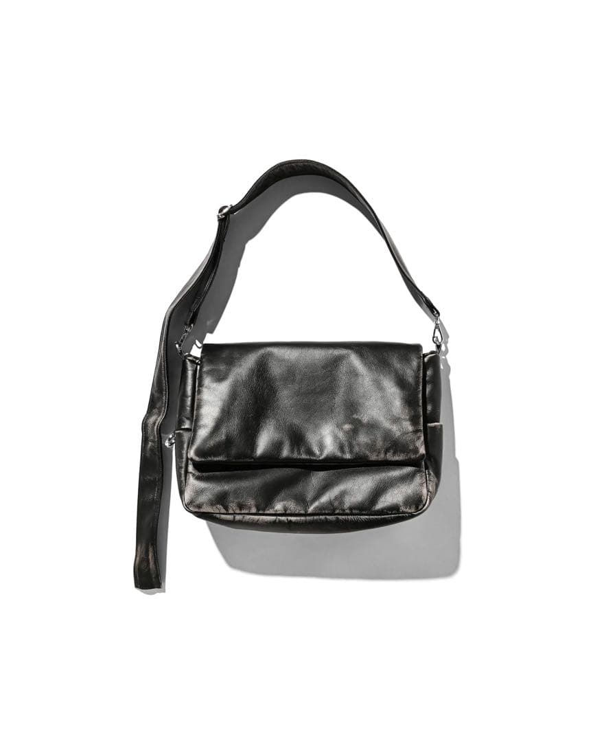 【完売】VINTAGE PADDED FLAP HOLIDAY BAG