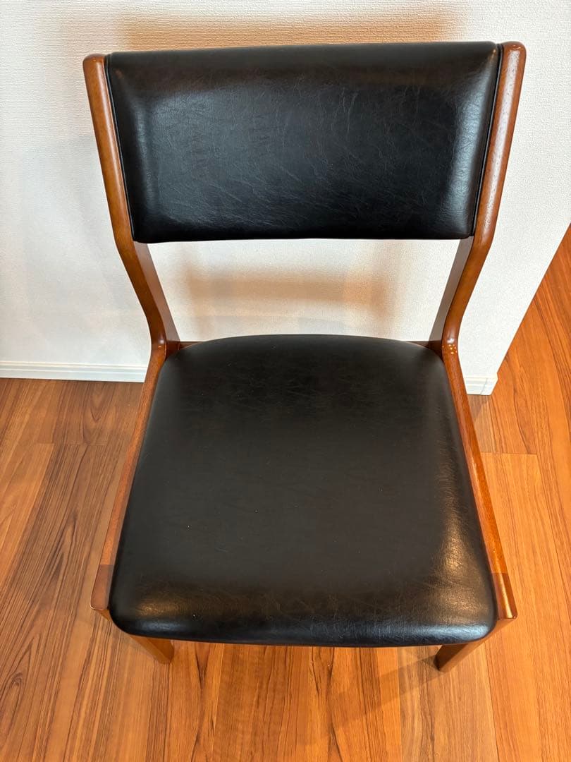 カリモク60 アームレスダイニングチェア