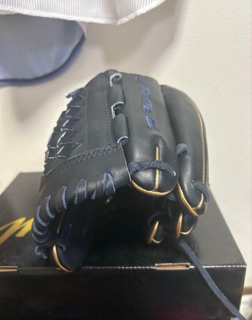 Rawlings 軟式グローブ 黒 金色アクセント