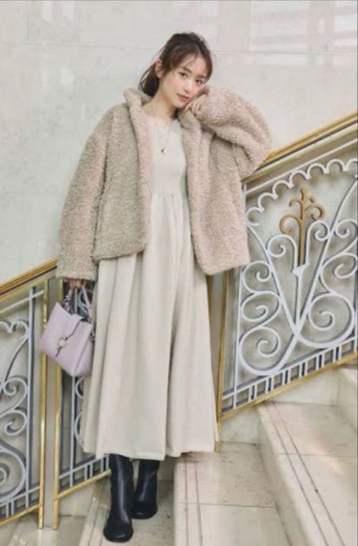 ゆこまま**　おまとめ ２点。新品。Stola. ワンピースとスカート