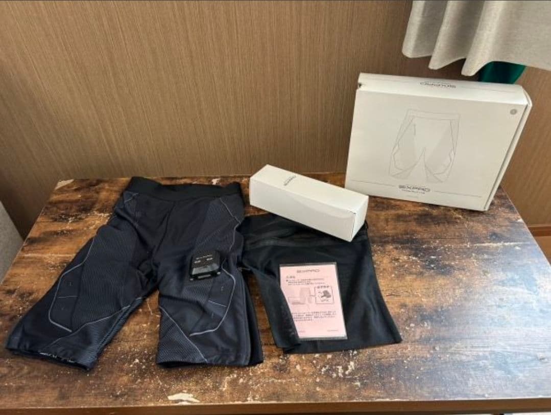 シックスパッド★SIXPAD★メンズ★Sサイズ★パワースーツ