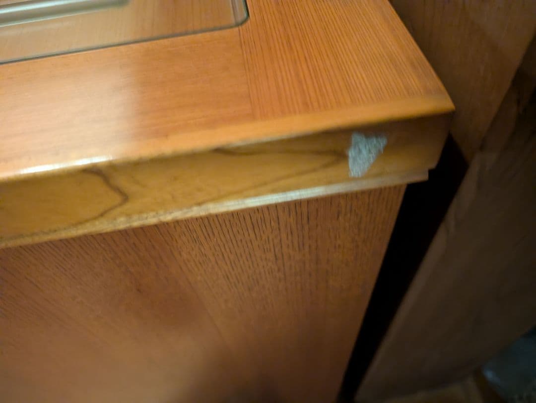 ビンテージ 昭和レトロ 木製三扉キャビネット ガラストップ付き