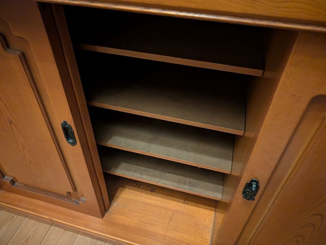 ビンテージ 昭和レトロ 木製三扉キャビネット ガラストップ付き