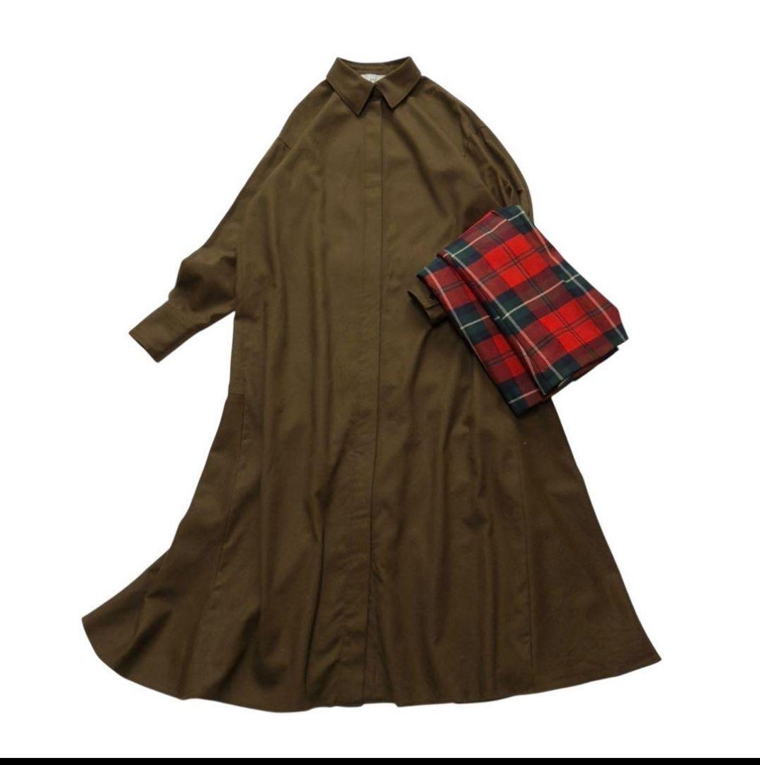 プルミエアロンディスモン サキソニーワンピース カーキブラウン ロング　シャツ