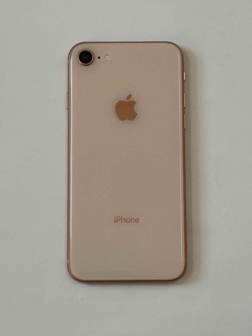 スマートフォン本体 iPhone8 Gold 64GB