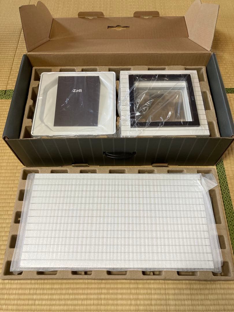 ZitA SQUARE ホワイト zita-sq11