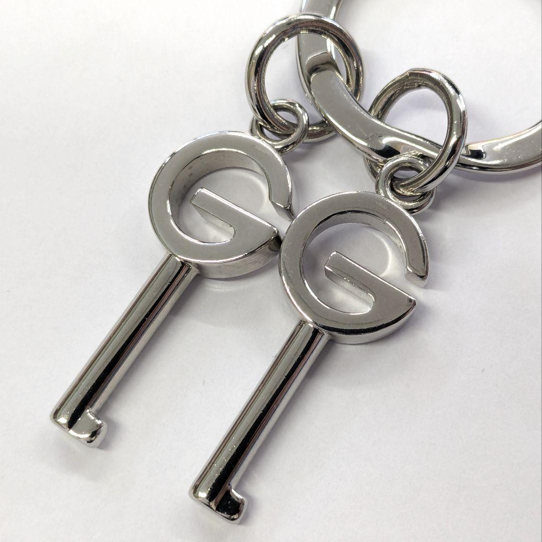 グッチ キーリング シルバーGロゴ 鍵モチーフ 箱保存袋つき 未使用品