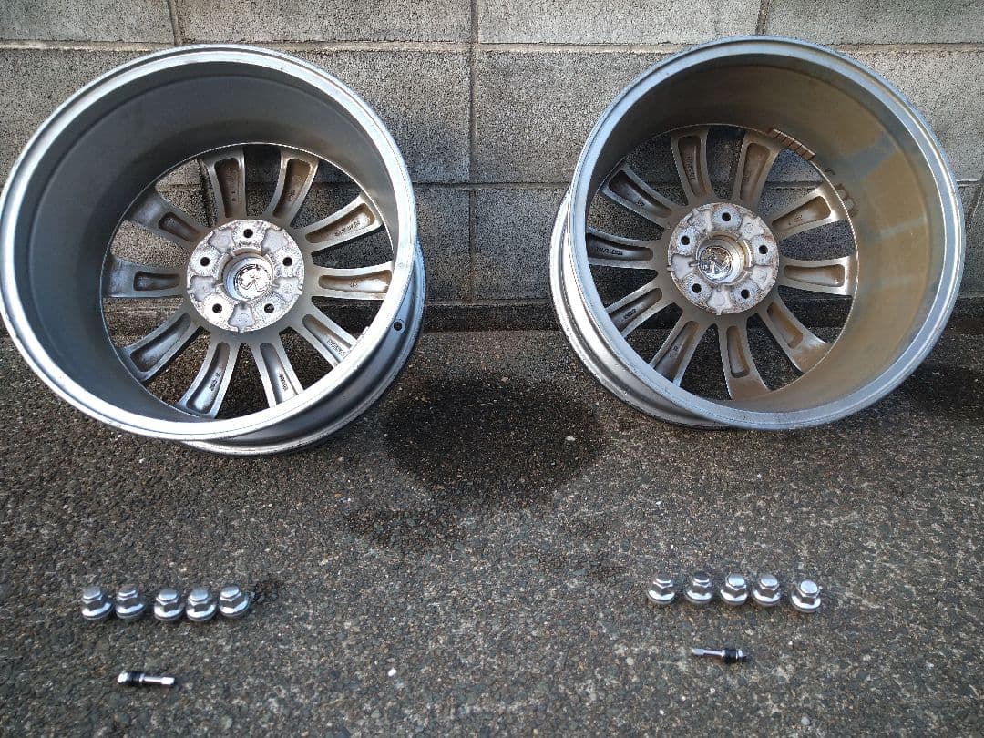 日産V37スカイライン純正17インチアルミホイール4本中2本セット①