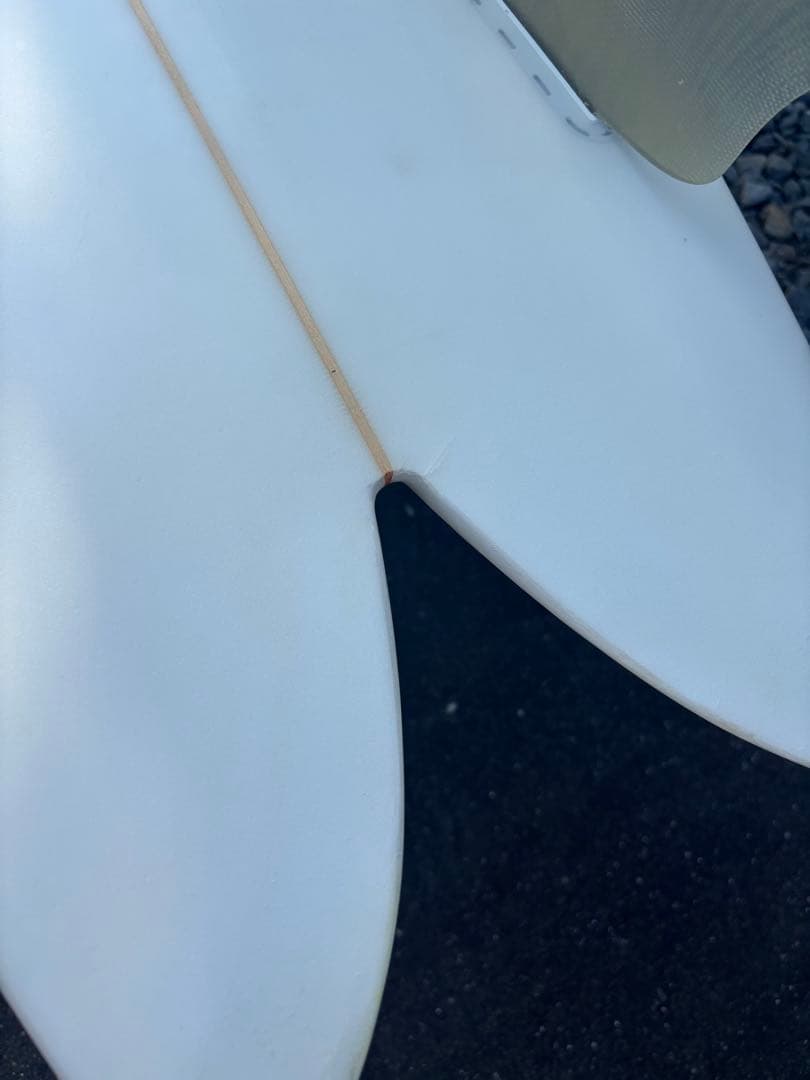 フィッシュ　プレイスメント　ハル　6.8 ジャックベリアン　サーフボード