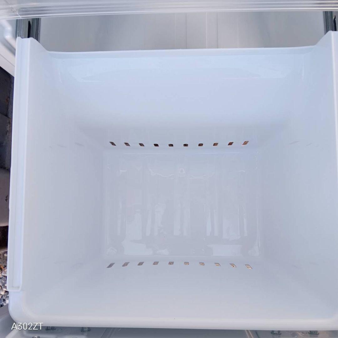 送料設置無料　最新モデル　東芝冷蔵庫　153L