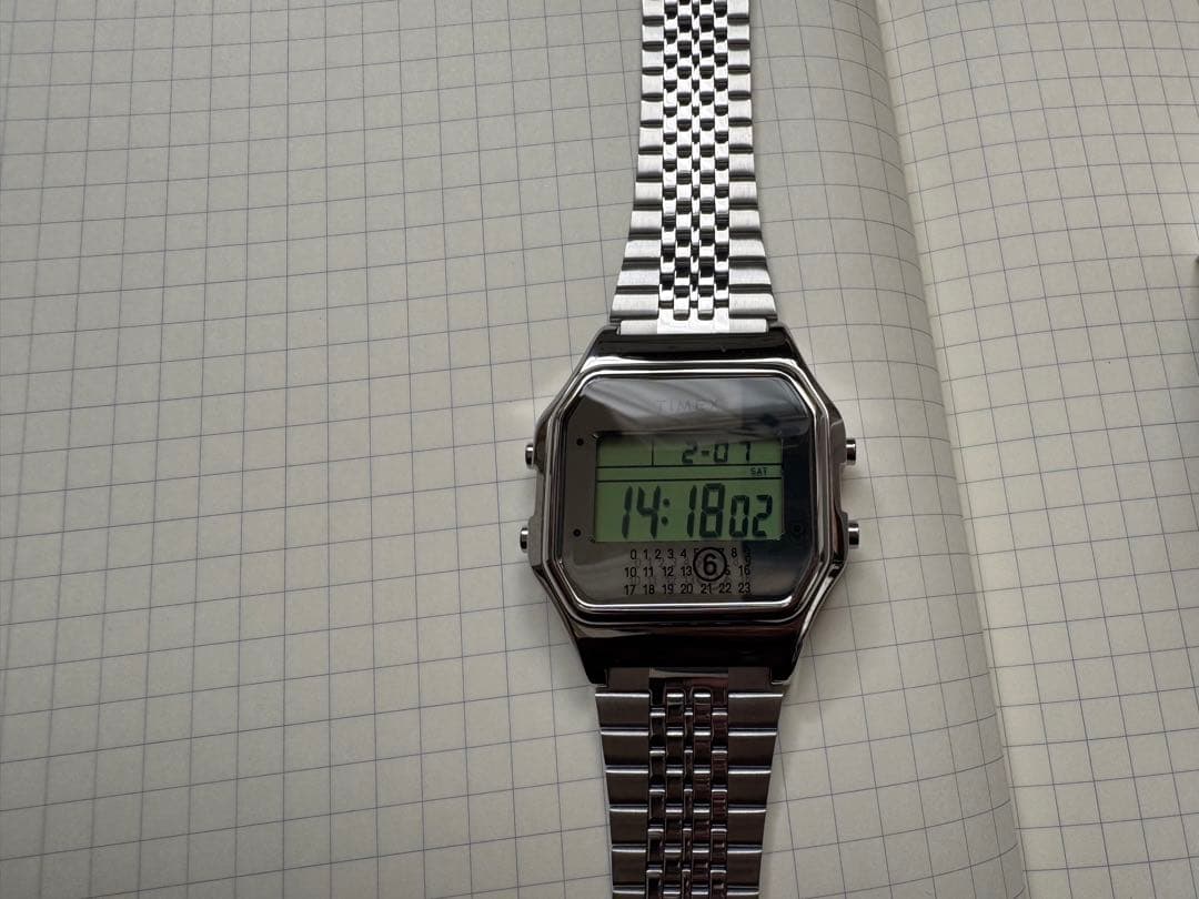 MM6 TIMEX デジタル腕時計