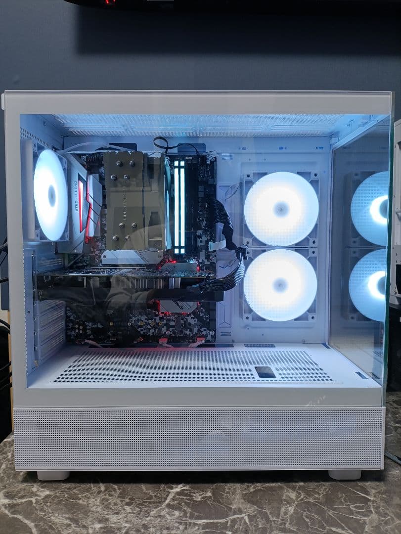 爆速！動作品 Ryzen9搭載ゲーミングパソコン ホワイト