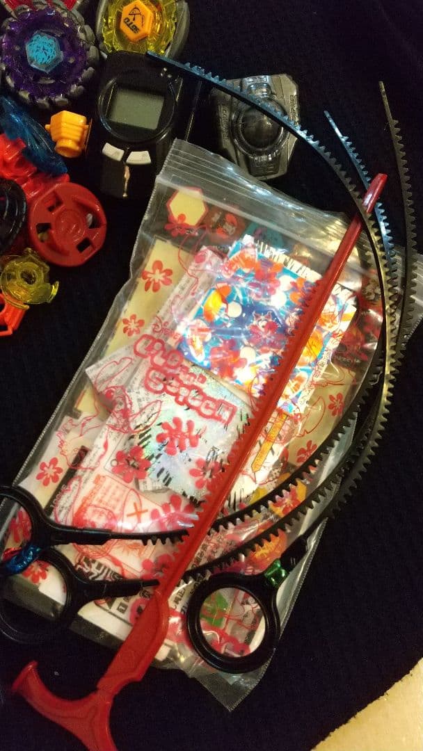 【人気】ベイブレード+パーツ等 引退品まとめ売り