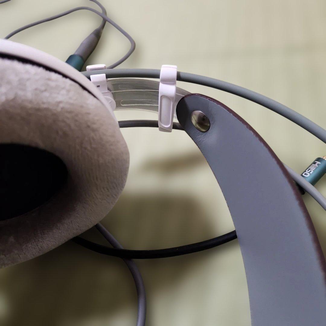 akg K701有線ヘッドホン　モニターヘッドホン