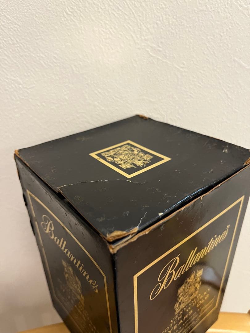 バランタイン 17 Years Old 金色の替え栓付き。レア年代古酒ウィスキー