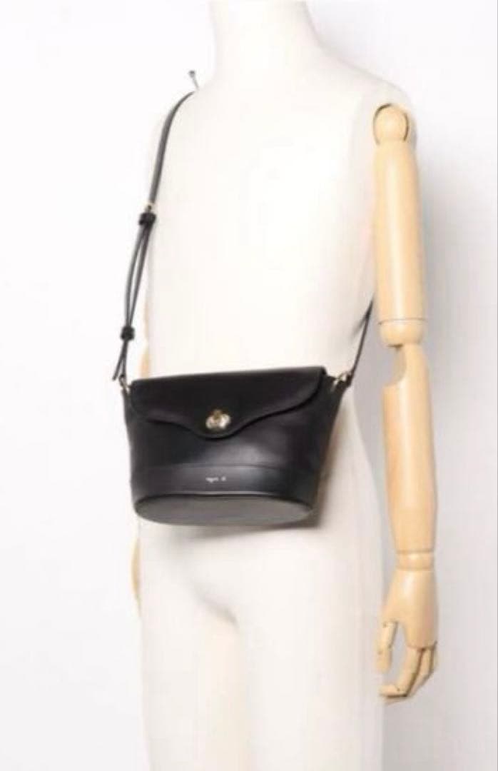 【美品】アニエスベー　ショルダーバッグ　牛革　ブラック