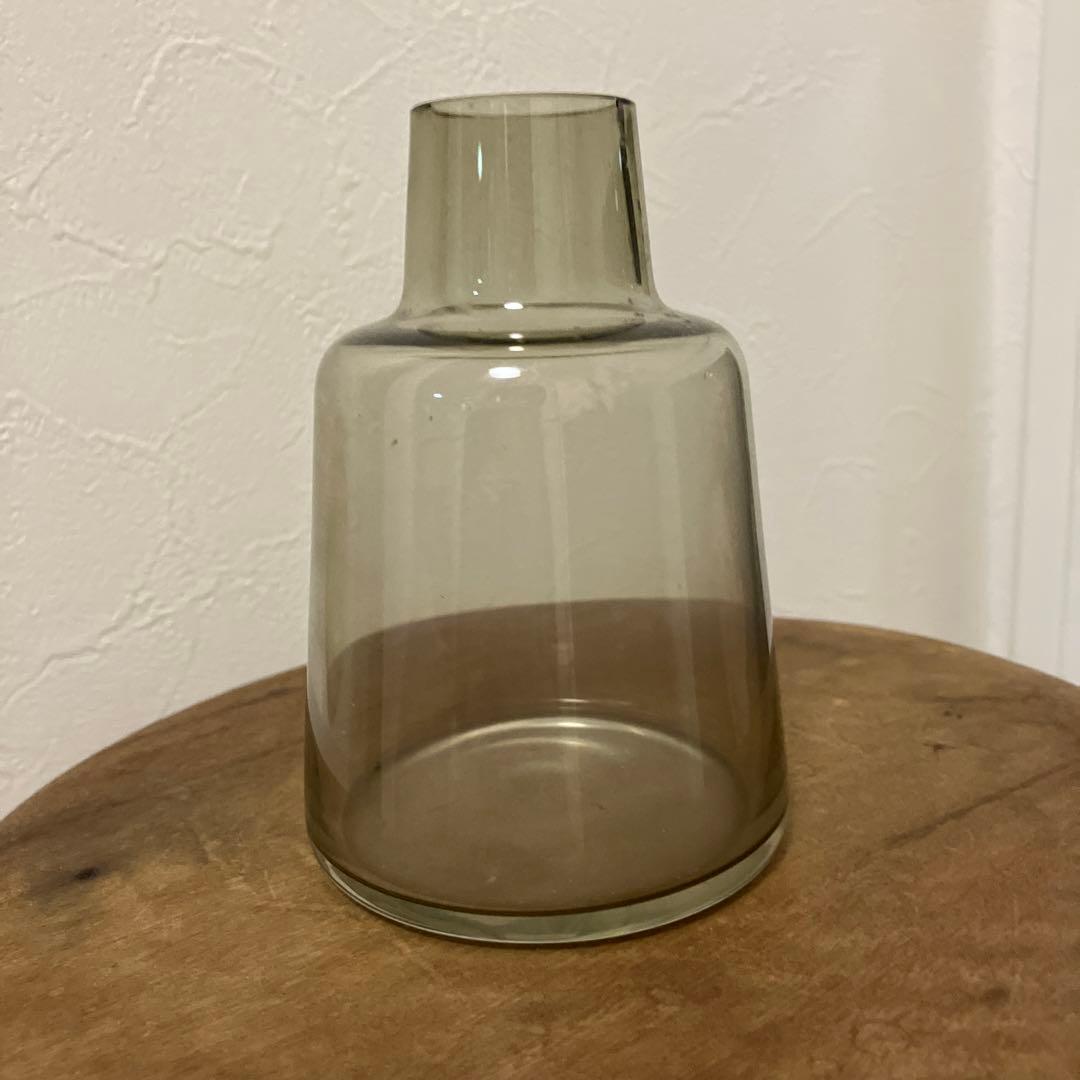 フローラベース　scope スモークグレー ガラス花瓶 約15cm