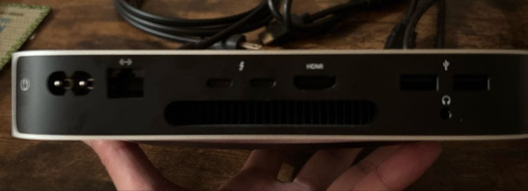 Apple　Mac mini M2 256GB