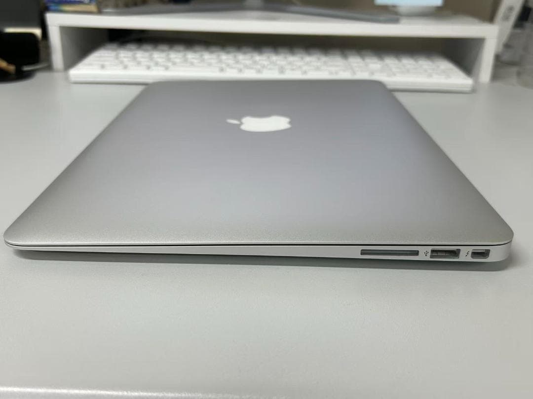 MacBook Air (13インチ, Mid 2019) i5 動作確認済み