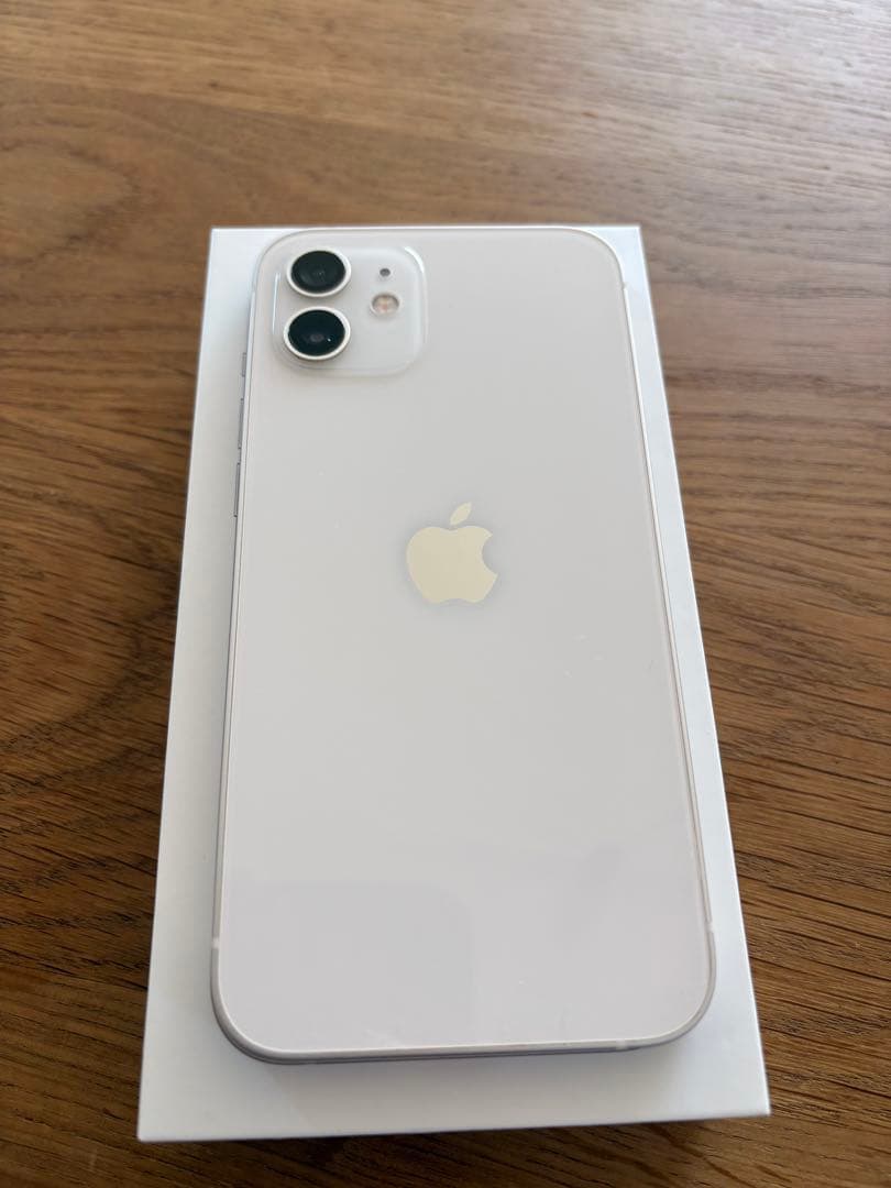 Apple iPhone 12 ホワイト SIMフリー　128GB