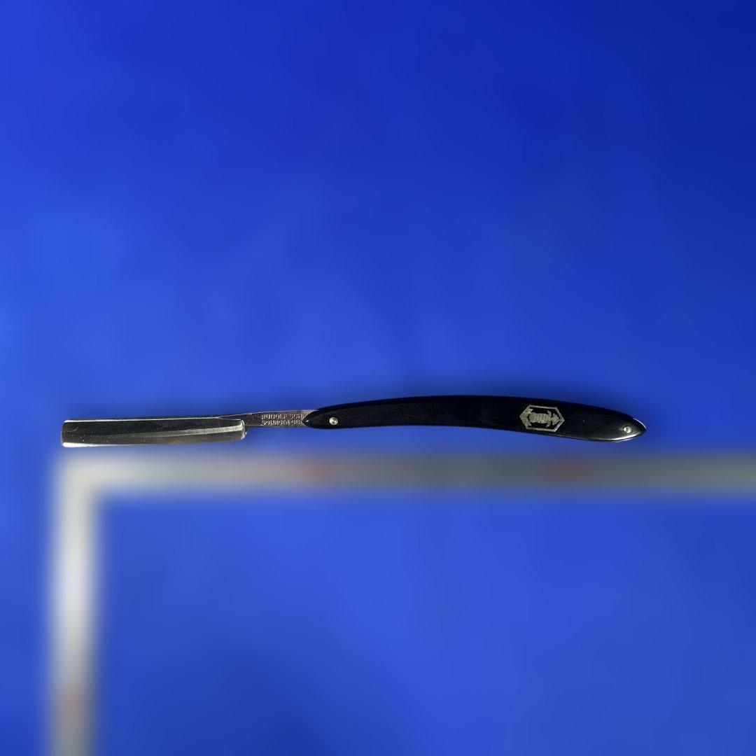 【稀少・未使用】 西洋剃刀　BAMBOLA 理容