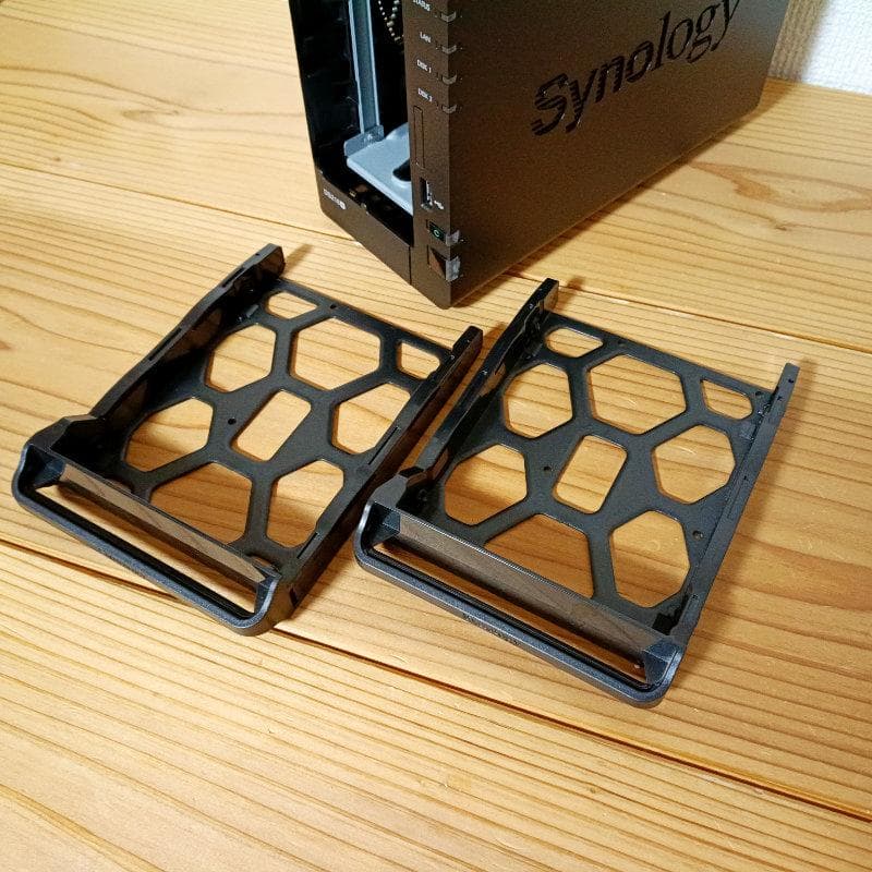 Synology DS218+ メモリ計6GB WD Red HDD 計12TB