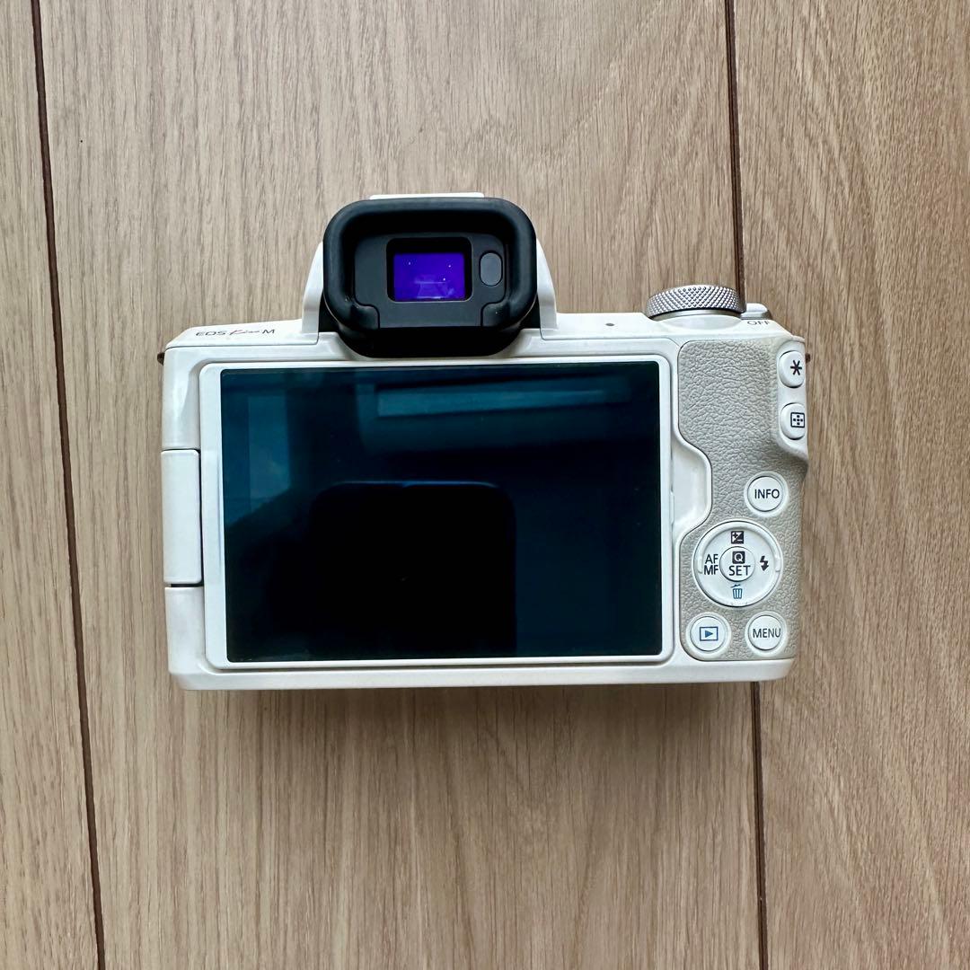 【美品】キヤノン EOS Kiss M レンズキット ホワイト(箱付き)