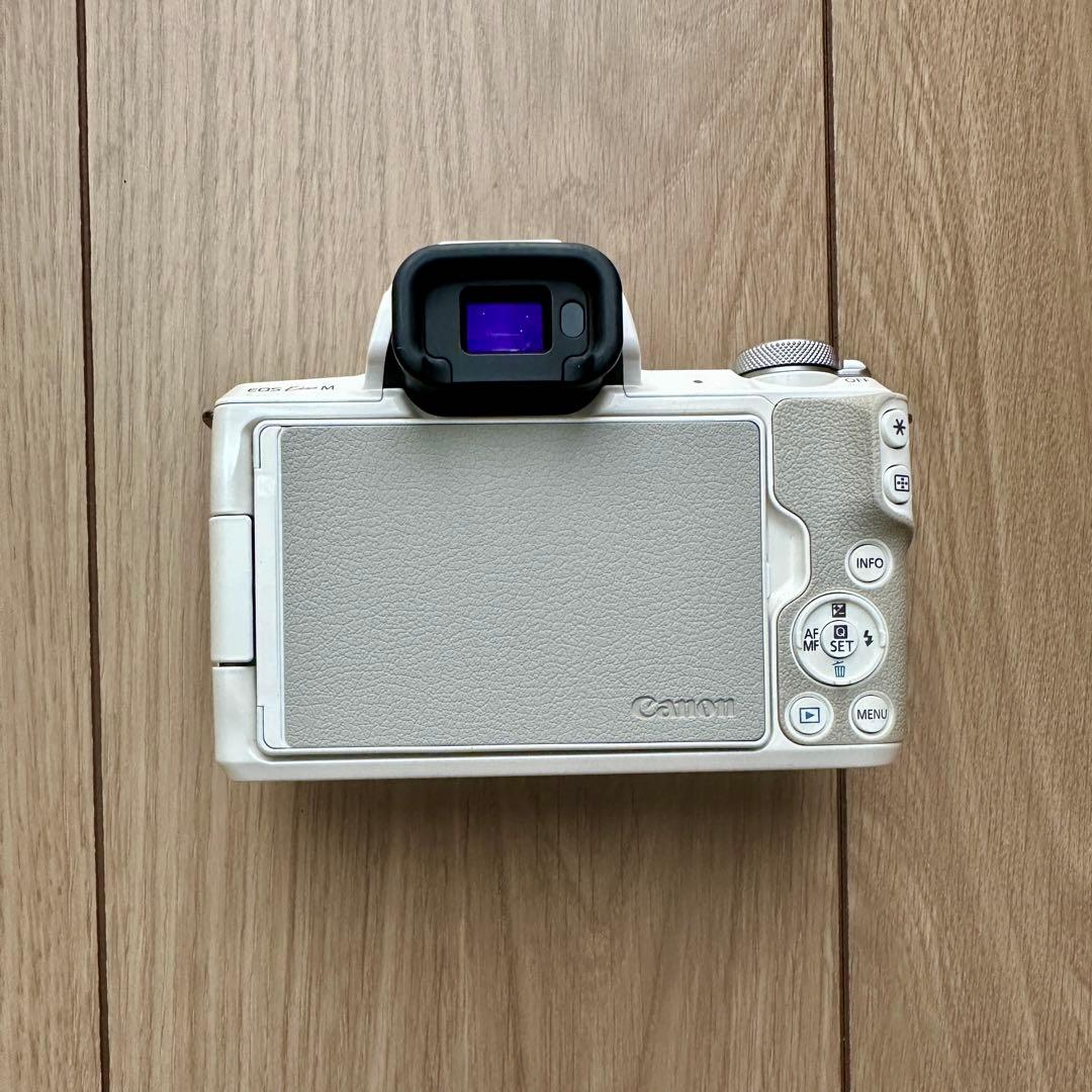 【美品】キヤノン EOS Kiss M レンズキット ホワイト(箱付き)