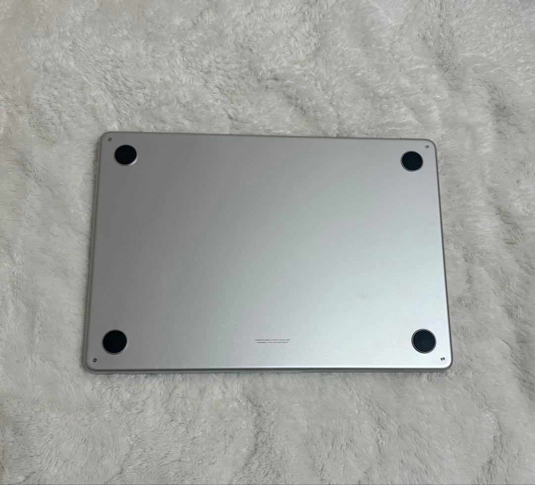 MacBook Air M2 13.6インチ 8GB 256GB