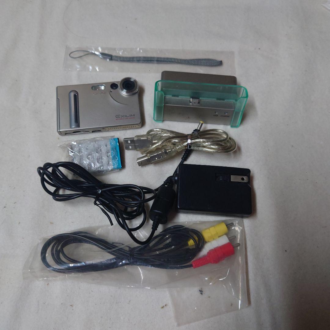 CASIO EX-S2 デジタルカメラ 2.0メガピクセル・箱付き