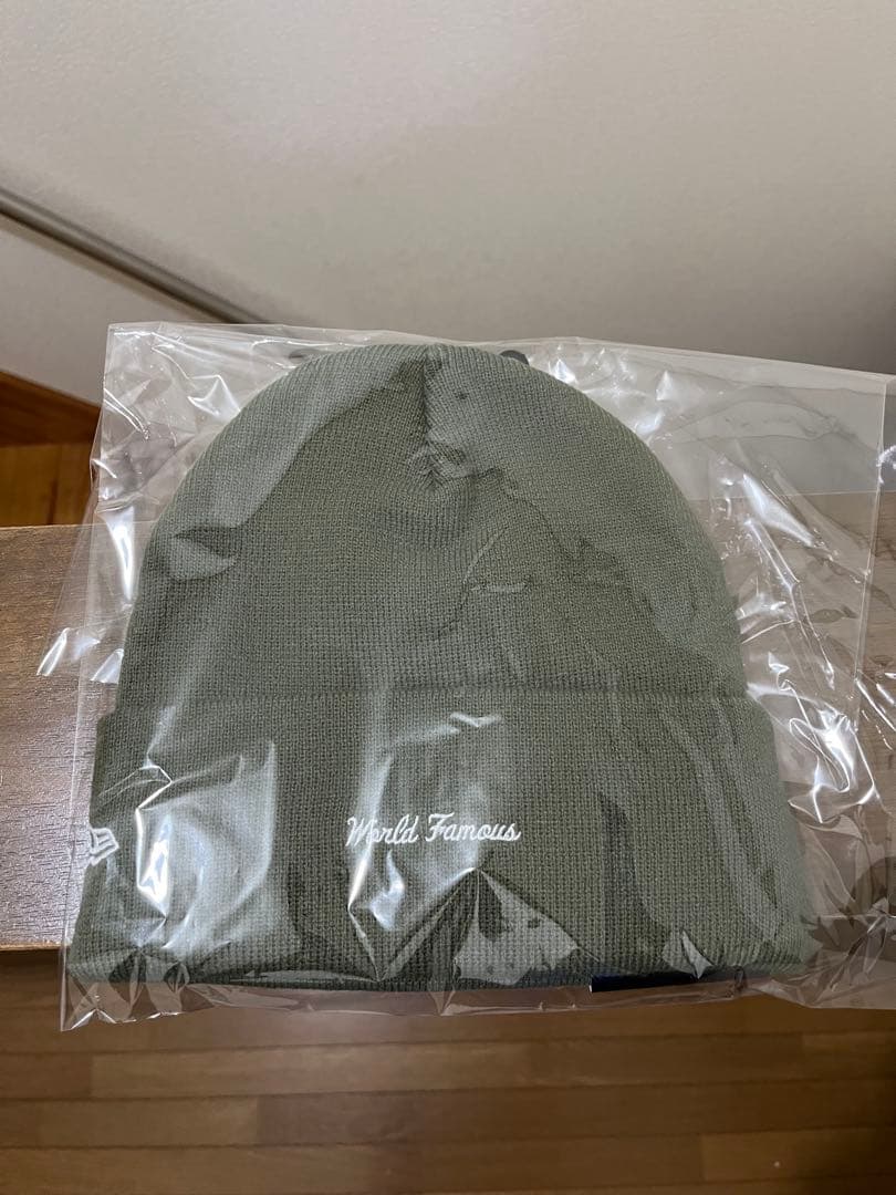 SUPREME ボックスロゴビーニー