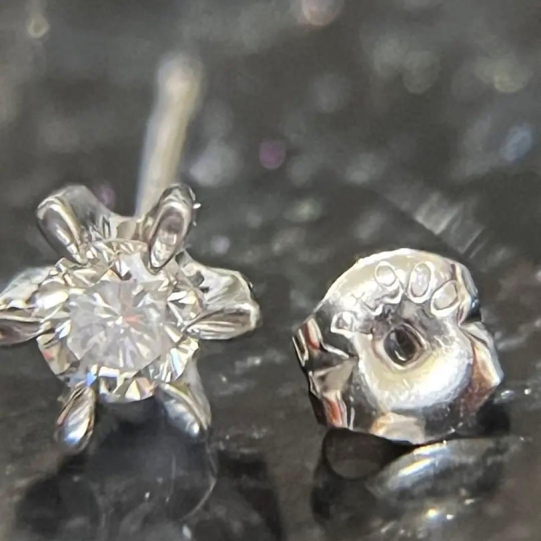 プラチナ900ダイヤモンドピアス　片耳の出品です0.21ct