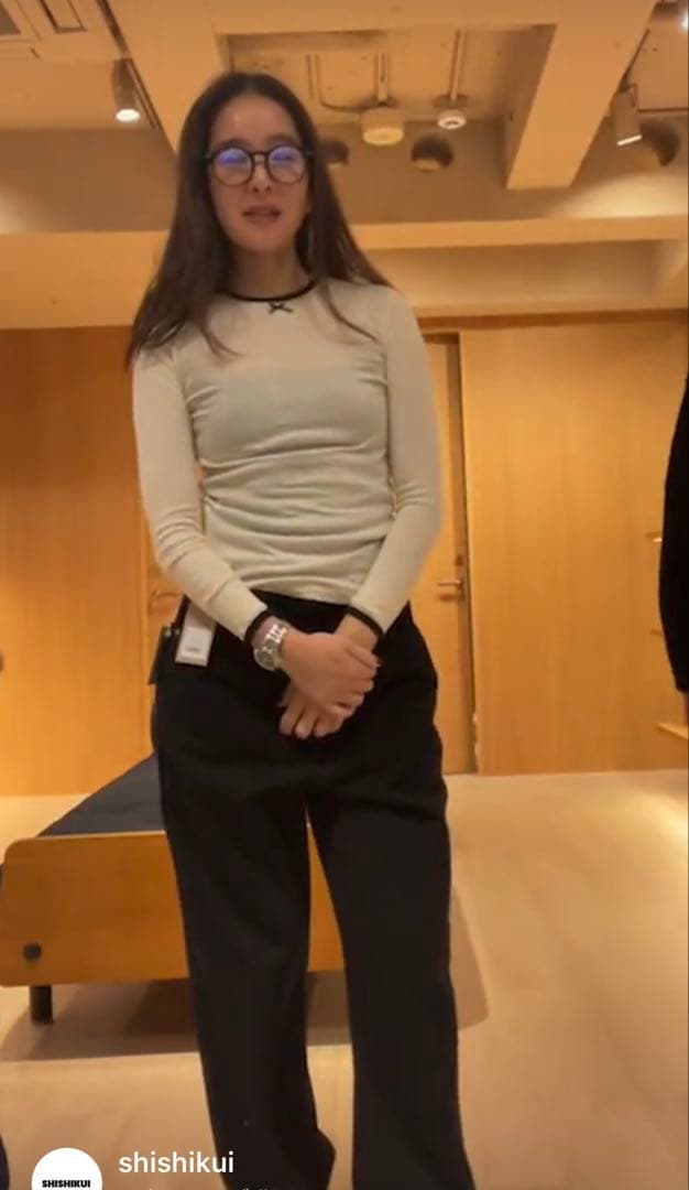 新品 SHISHIKUI lievre lon / OFF Sサイズ