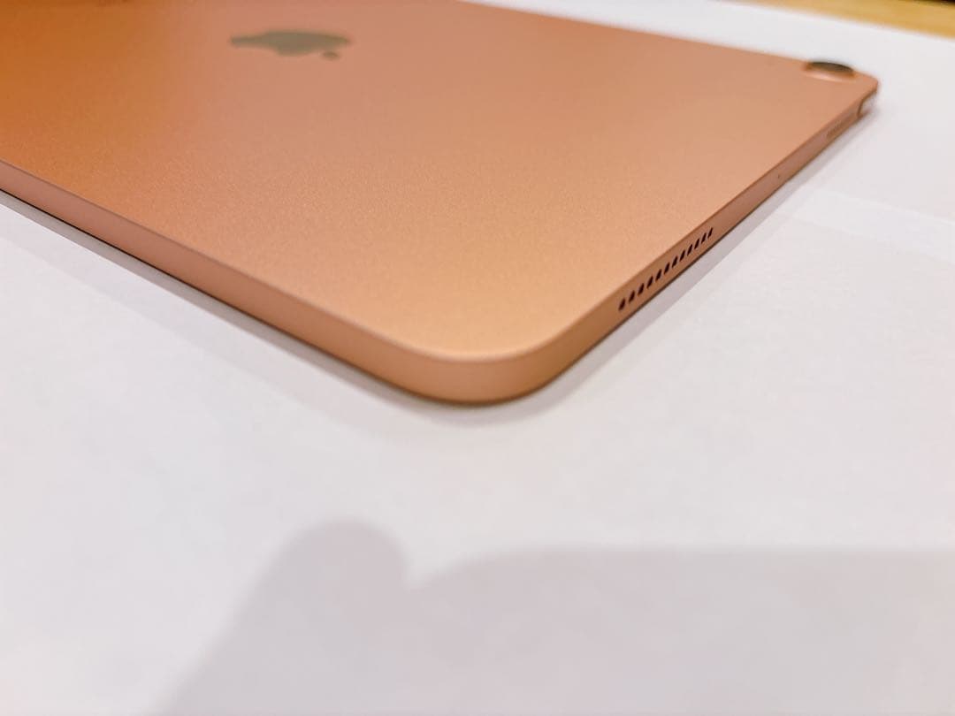 Apple iPad Air 第4世代　Wi-Fi 64GB ローズゴールド