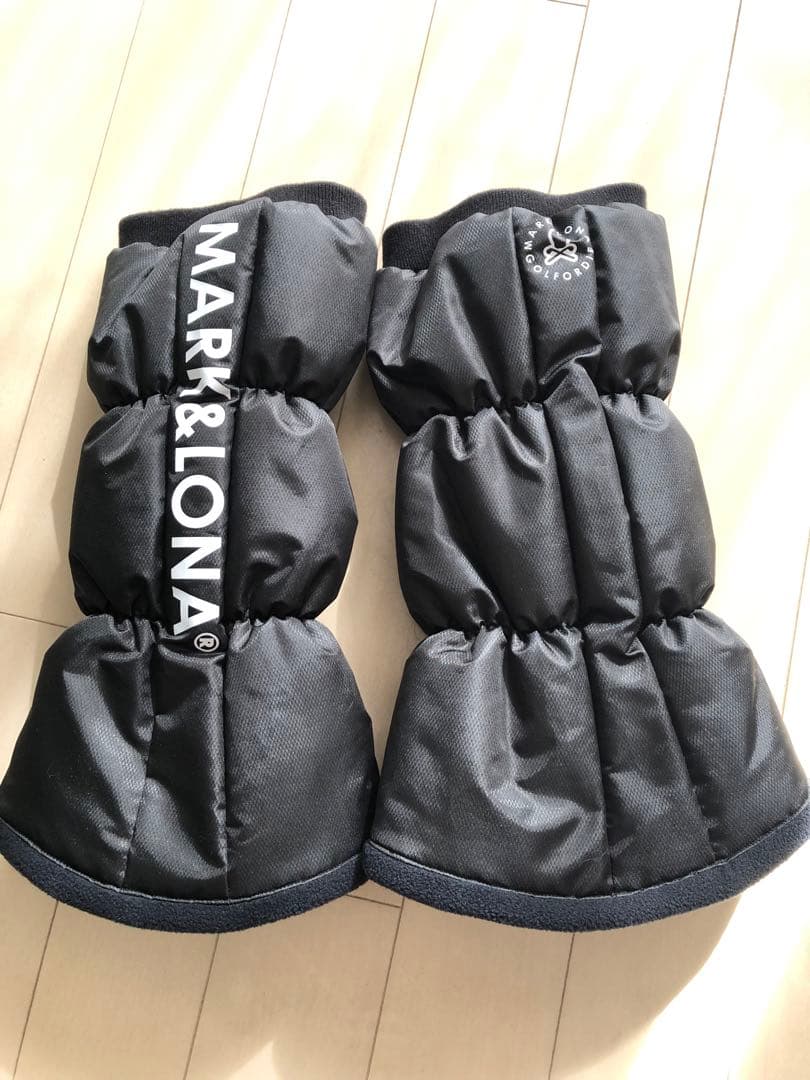 MARK&LONA レッグウォーマー　ブラック