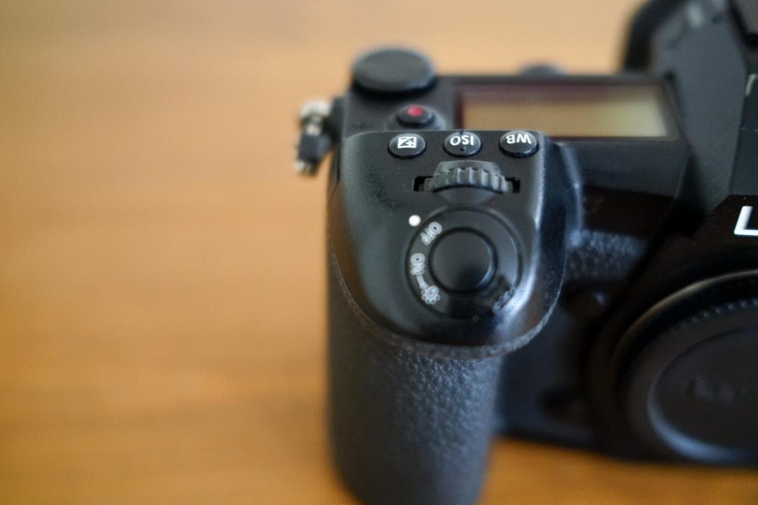 パナソニック LUMIX DC-G9 PRO ボディ