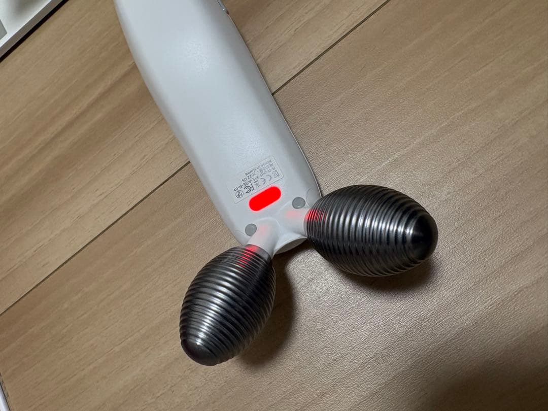 メディキューブ AGE-R DERMA EMS SHOT