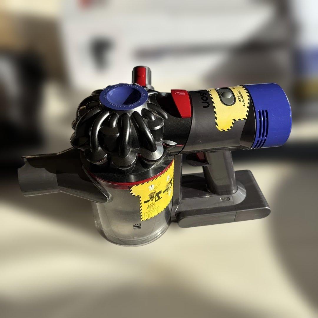 Dyson V8 スティッククリーナー 本体　訳あり