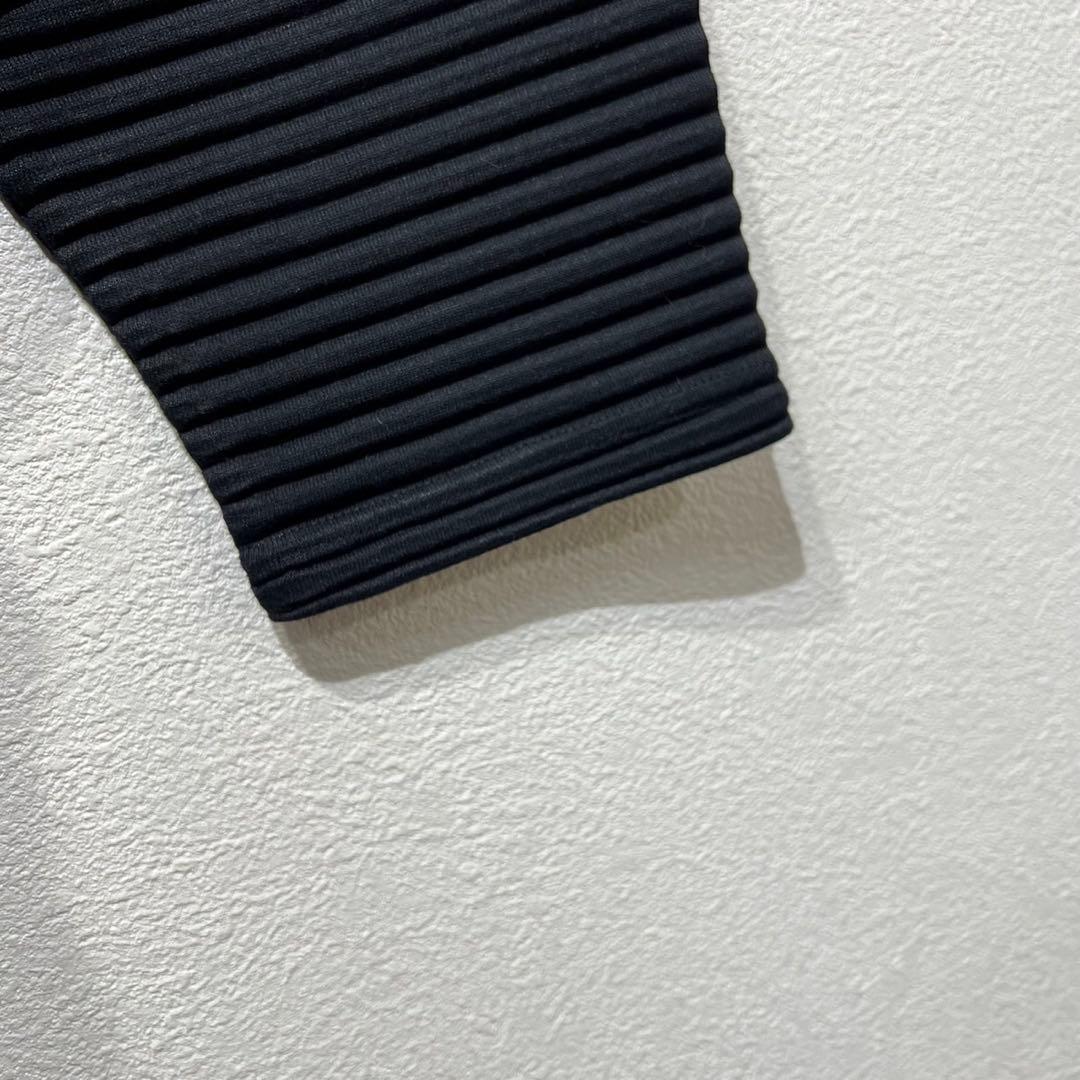 希少 24年製 ミー イッセイミヤケ 上質 プリーツ プルオーバー スウェット