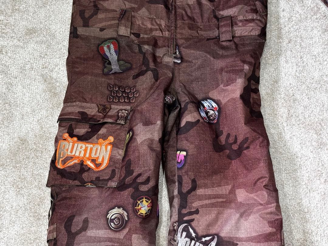 Burton 子ども用スノーボードウェア　サイズUS7/8 （6〜10才）