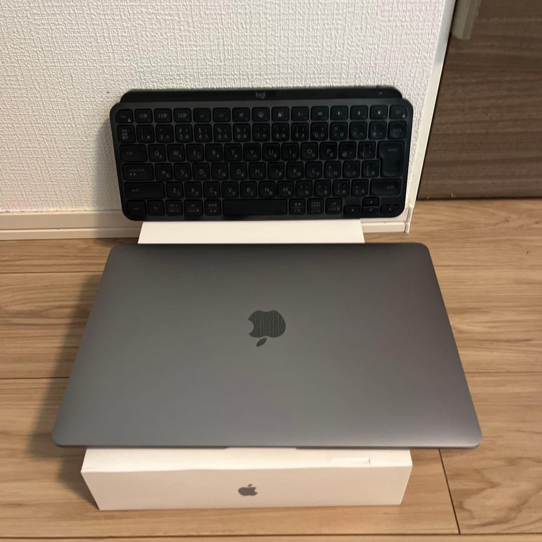 Mac Air M1 8GB/256GB ＋ Logicool + Case