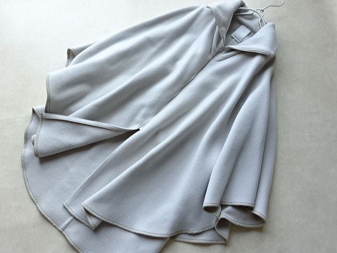 ウィムガゼット　パイピングポンチョ　リバーコート　ケープ