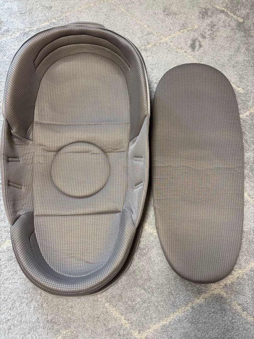 neomamaism ネオママイズム　ベッドインベッド　グレー