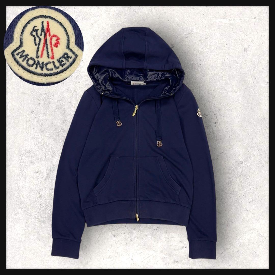 11871【美品・QR鑑定済み】モンクレール　ワッペンロゴ ジップアップパーカー