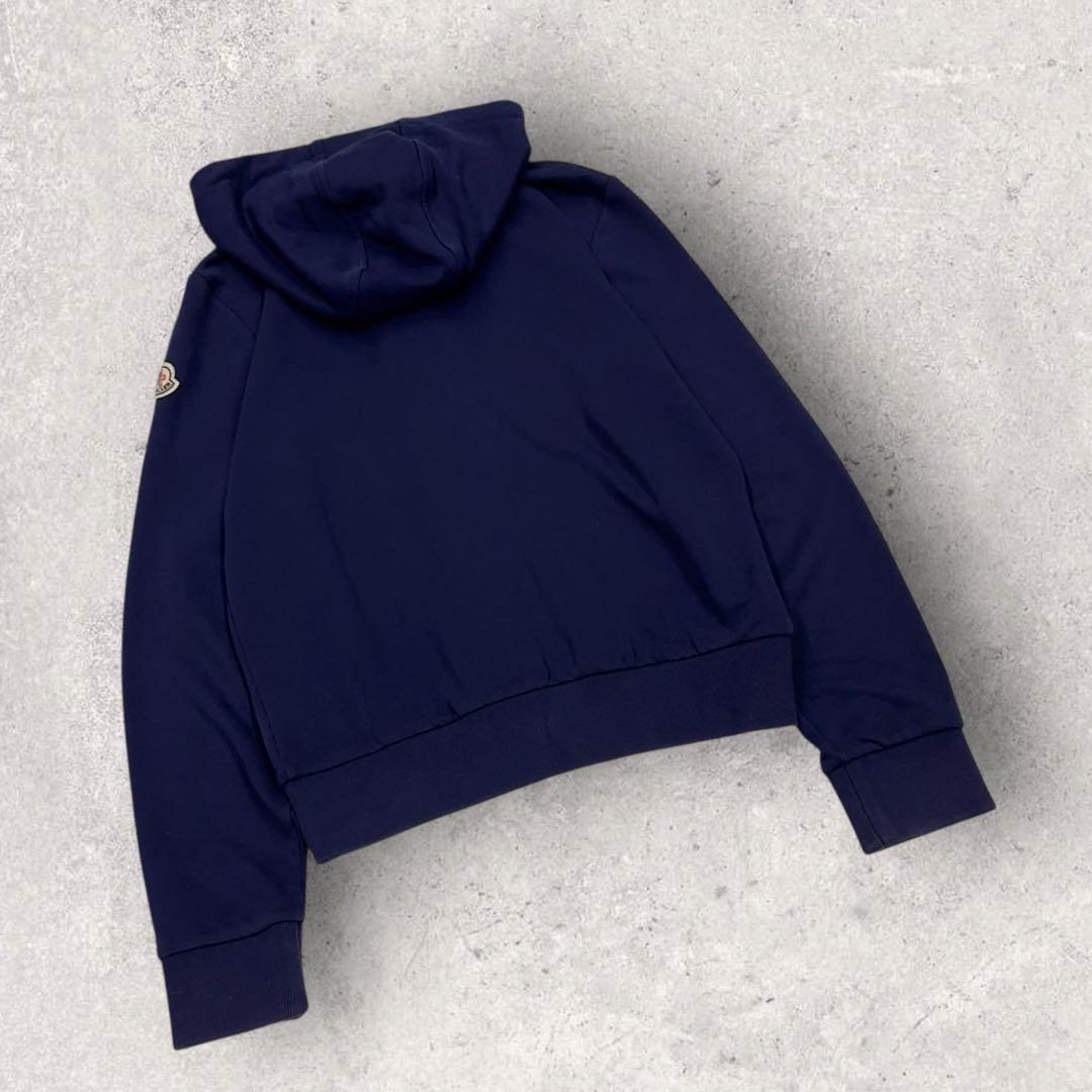 11871【美品・QR鑑定済み】モンクレール　ワッペンロゴ ジップアップパーカー