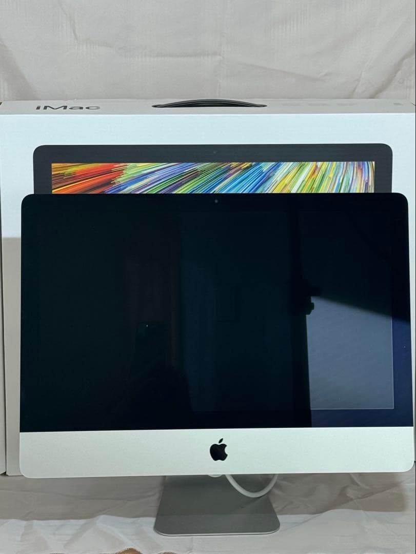 美品iMac (Retina 4K, 21.5, 2017)元箱付すぐ発送